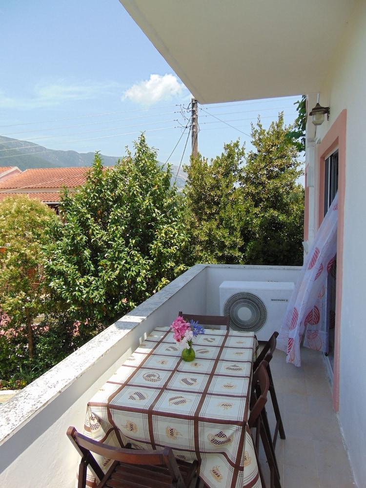 Villa Avra Dassia  Ngoại thất bức ảnh